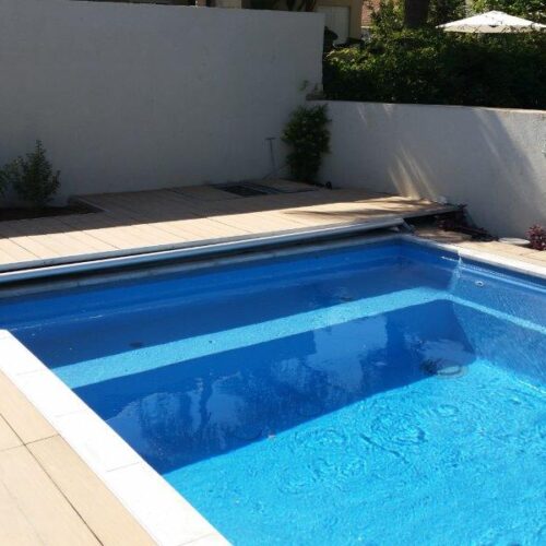 בריכת שחייה  JAVA