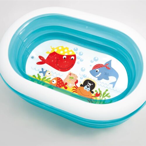 בריכה אובלית פיראטים